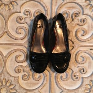 Gianni BINI like-new black patent leather flats
